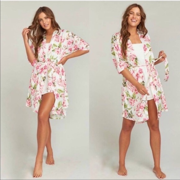 Show me your Mumu robe - Picture 1 of 7